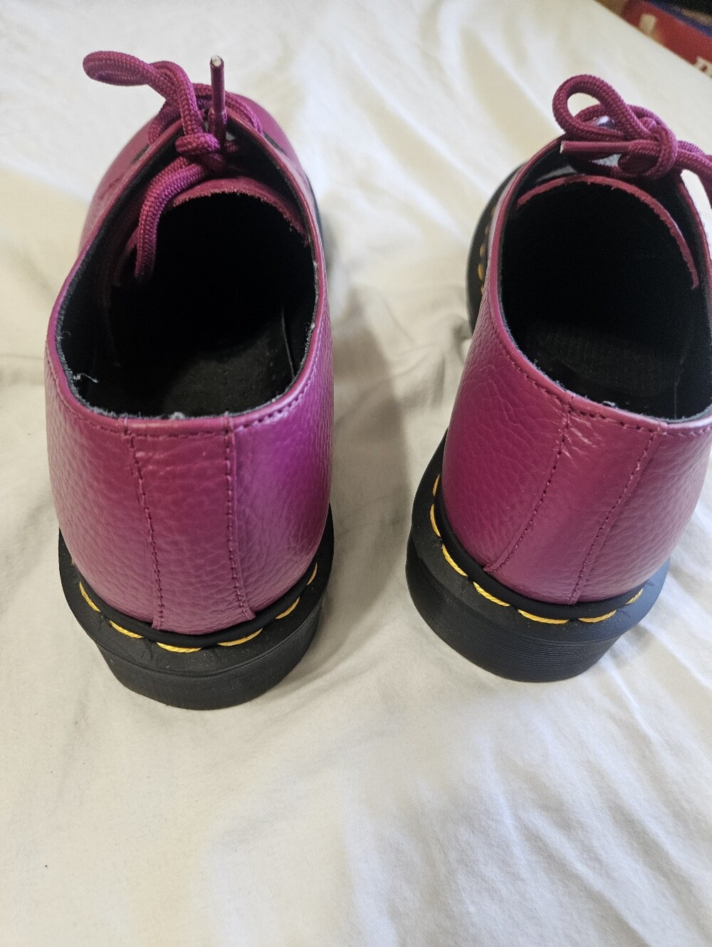 Dr. Martens Fucshia Leather Heart Logo Lace-Up Oxford Shoes US 7 NEW Cosplay - Picture 3 of 4